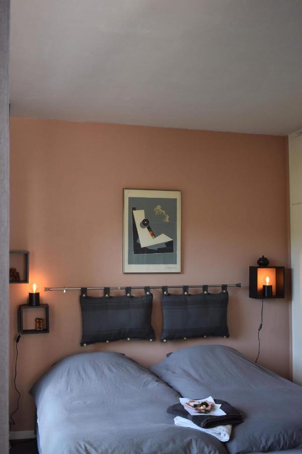 L'Hacienda Hotell Saint-Pierre-du-Mont  Exteriör bild
